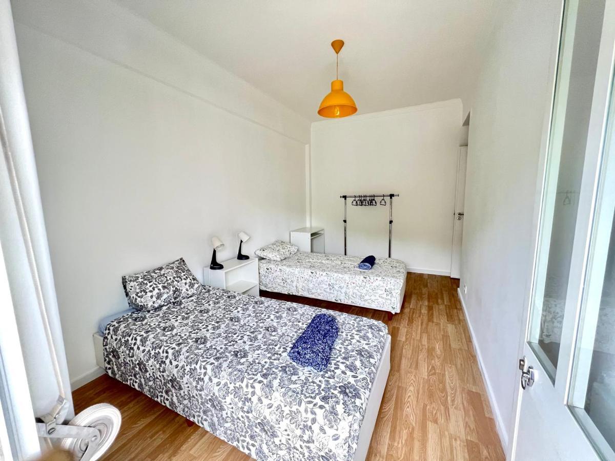 Almada Big Flat Next To Lisbon And Caparica Beach エクステリア 写真