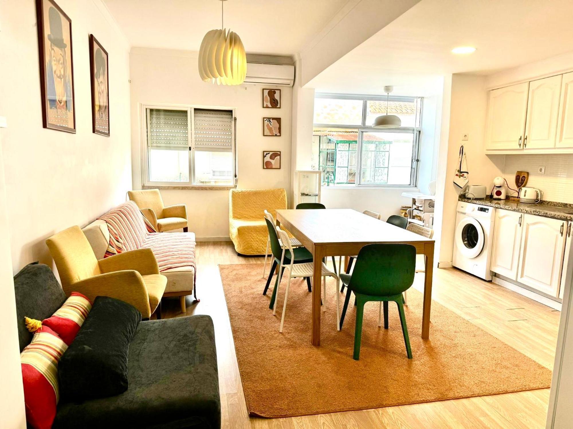 Almada Big Flat Next To Lisbon And Caparica Beach エクステリア 写真